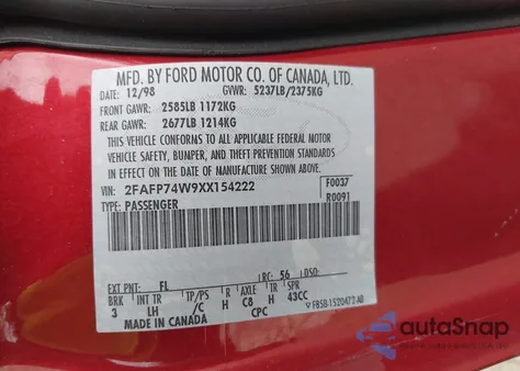 1999 Ford Crown Victoria Lx z USA, uszkodzony, nr VIN 2FAFP74W9XX154222